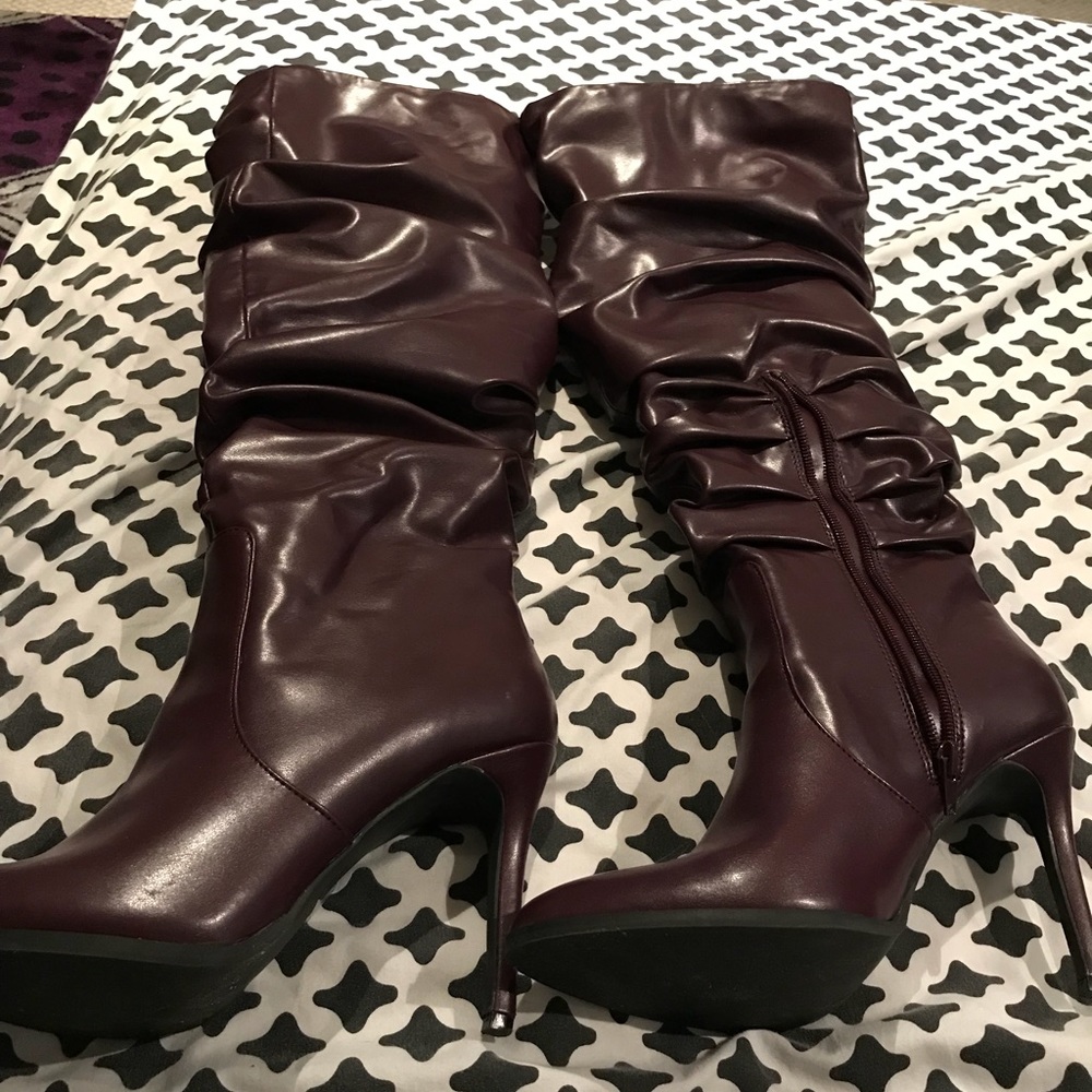 Nice boots only wore them once!!!